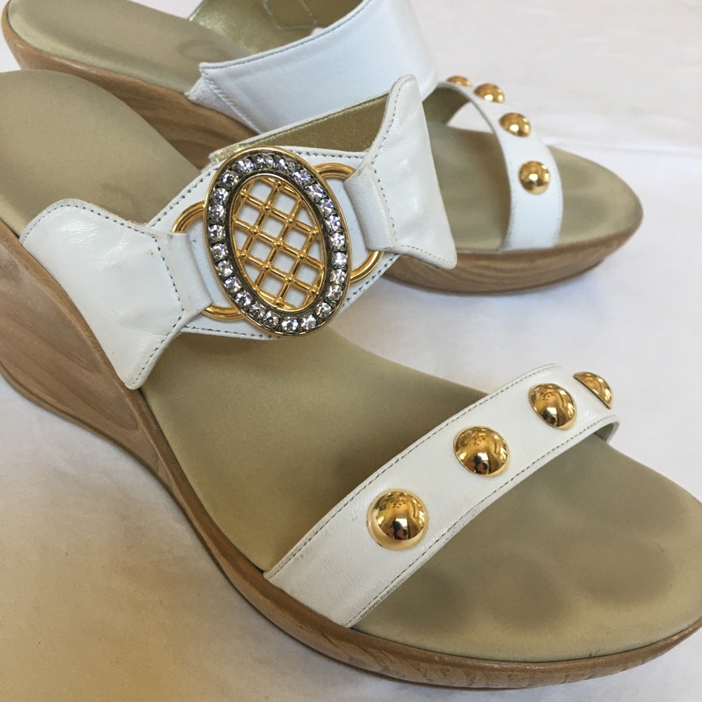 Onex “Tacey” White/Gold Mule, EUC Size 5 - Picture 4 of 7